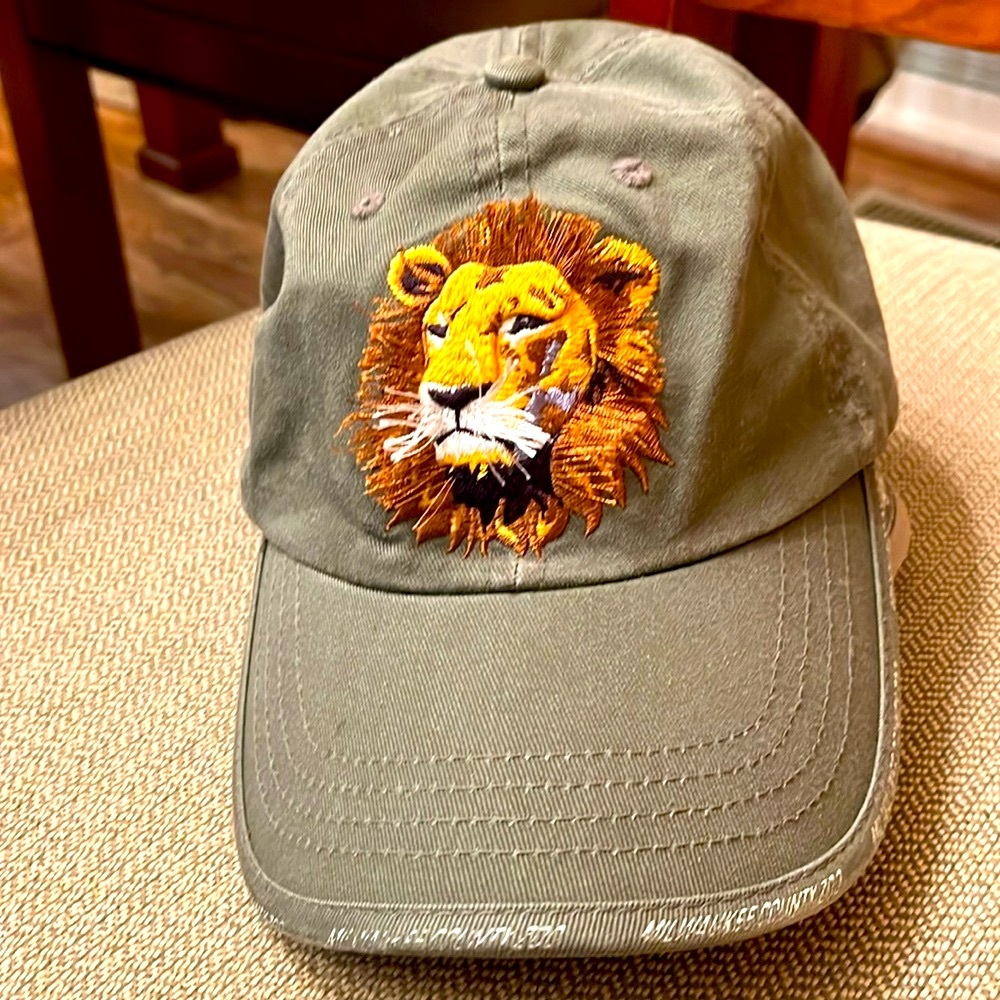 J Hats olive green cotton twill embroidered lion Milwaukee Co Zoo child hat cap